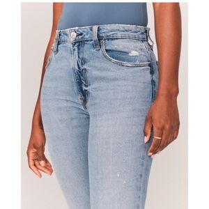 💙💙💙Abercrombie & Fitch The Mom High Rise Jeans Size 00